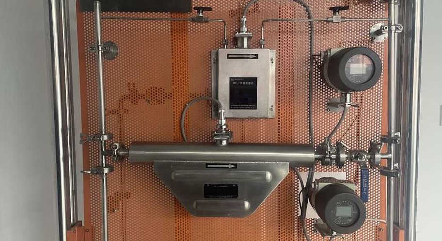 Coriolis Flow Meters for Alkyd Oil